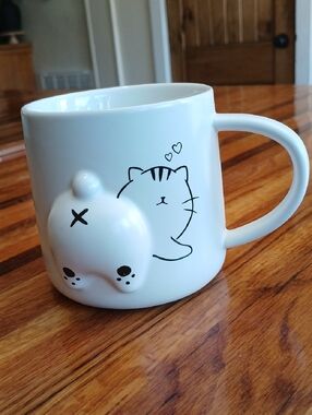 Cute White Cat Mug with 3D Rear End  Accent